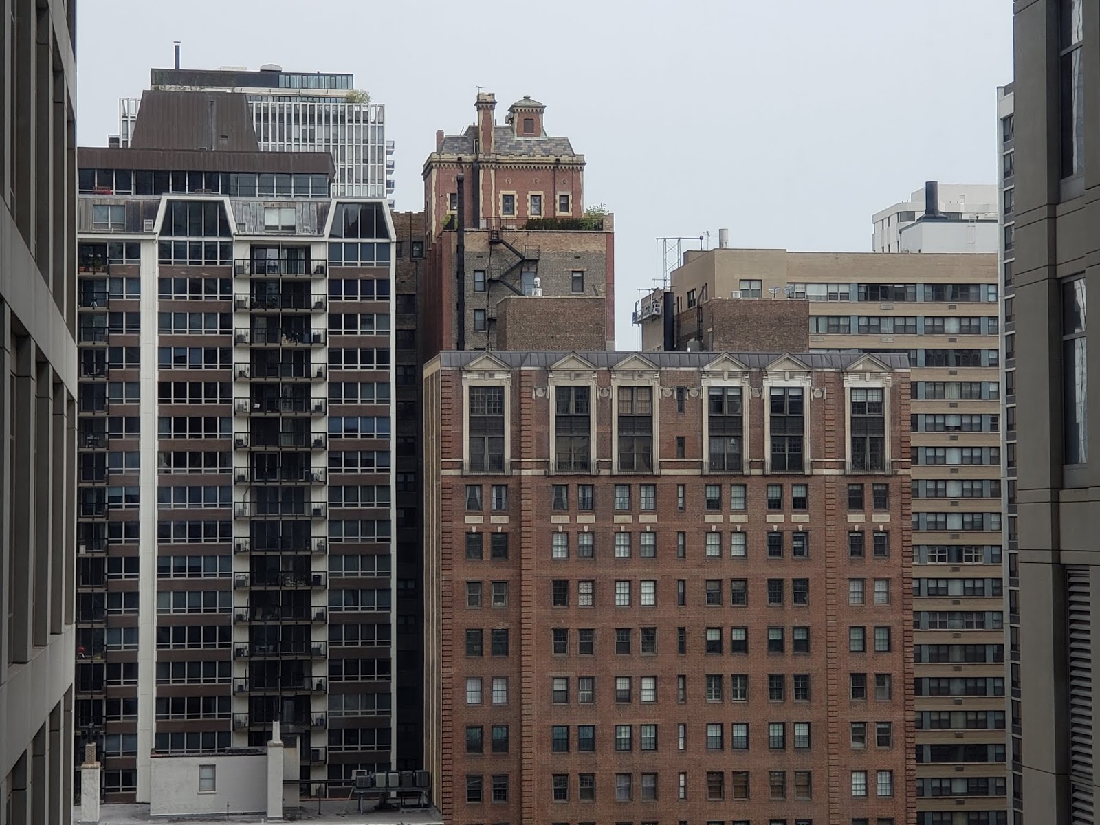 The Chicago Real Estate Local Starting the year in Streeterville (and