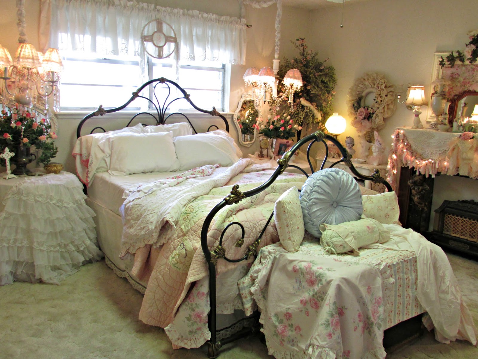 Penny's Vintage Home My Romantic Bedroom