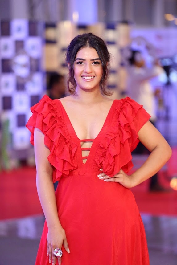 Kavya Thapar at Mirchi Music Awards South 2018