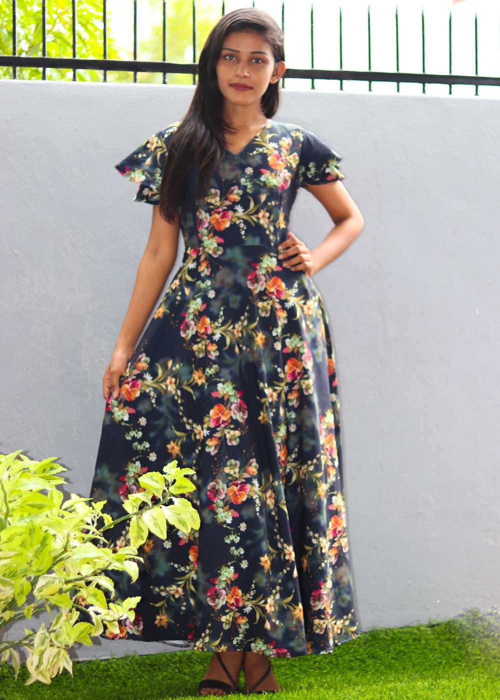 New Fashion Dresses For Girls 2021 - Sarangi Fashion
