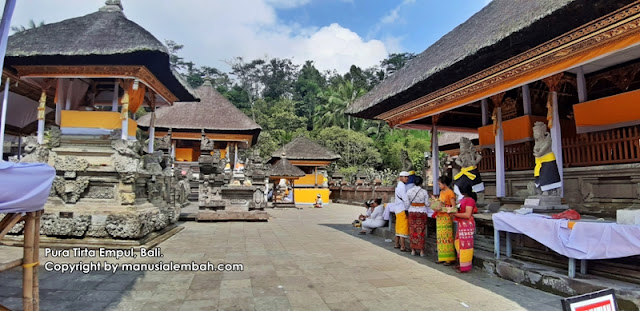 pura tirta empul tampak siring