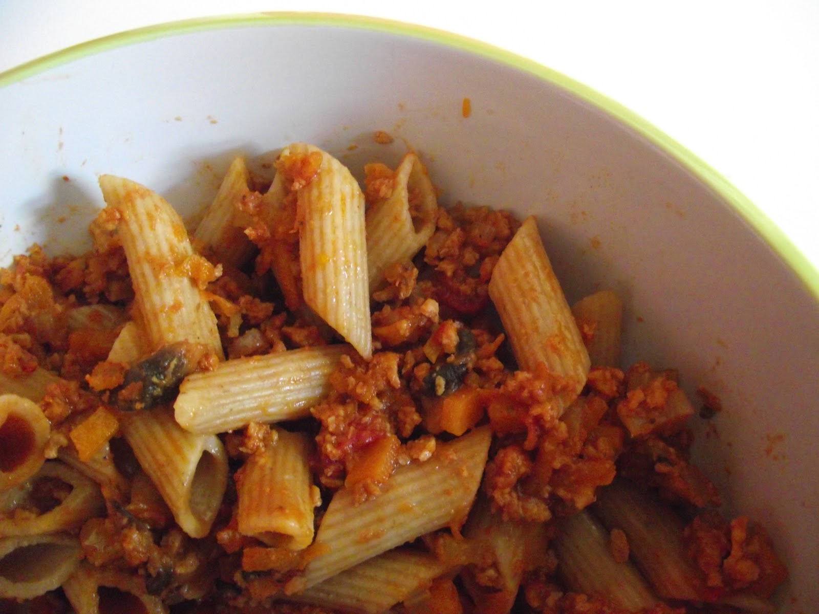 Rocket and Roses Vegan Kitchen: Classic Wholemeal Penne with Bolognese ...