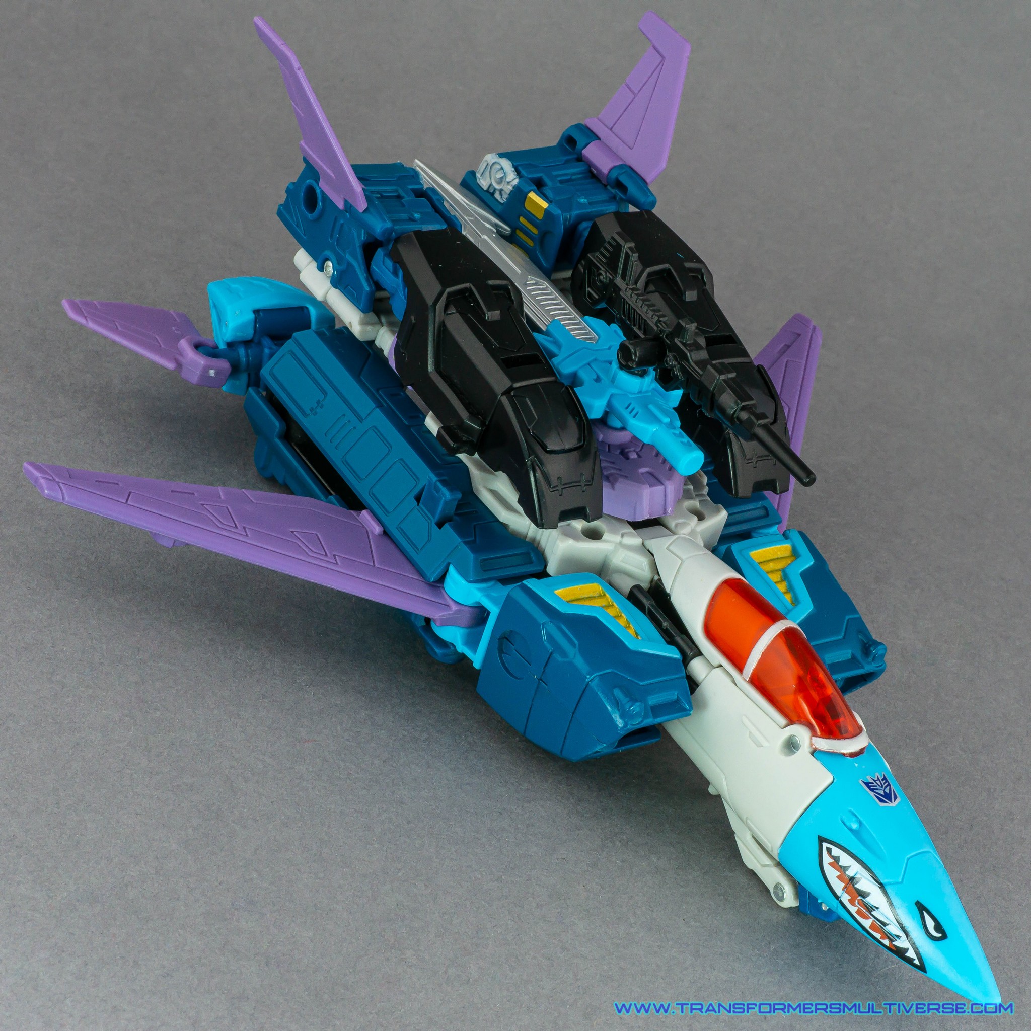 Transformers Generations Doubledealer Jet mode, alternate angle