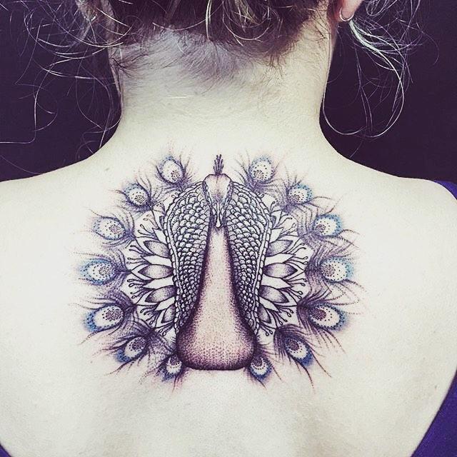 Tatuagens femininas para as costas Tatuagens femininas para as costas