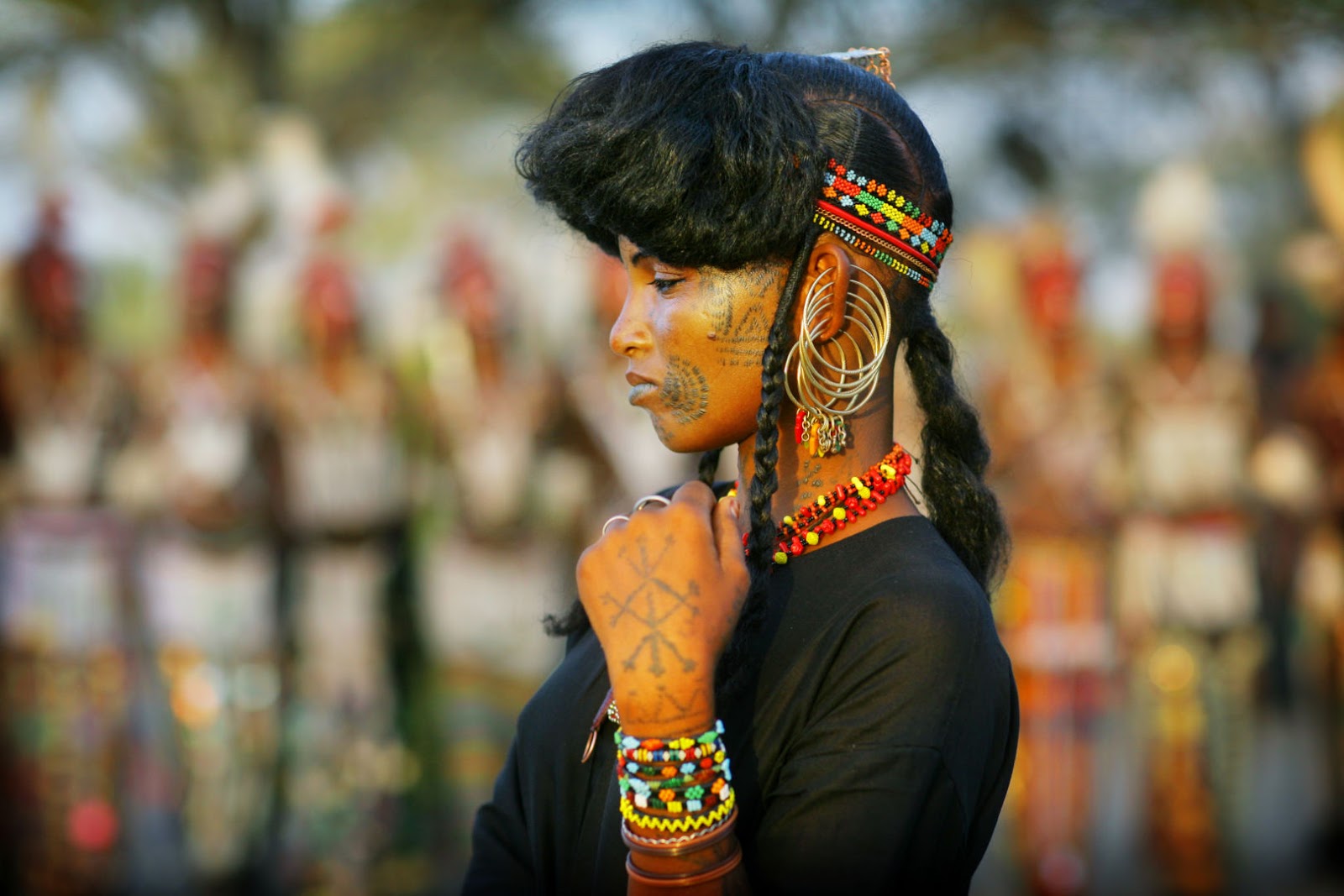 Tribe people. Племя Водаабе Африка. Индейцы Бороро. Племя Бороро Водаабе. Водаабе племя конкурс красоты.