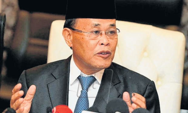 Menteri Besar Johor Osman Sapian Letak Jawatan