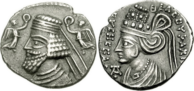 Монета с изображением царя Фраата V и царицы Музы. commons.wikimedia.org