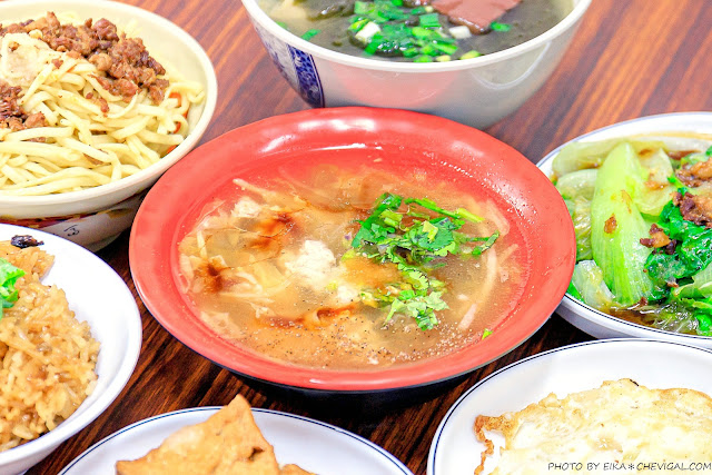 王爺魚翅肉羹,美味魚翅肉羹、炒麵、米糕、爌肉飯與大腸豬血湯,通通只要銅板價!