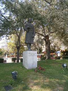 ανδριάντας του Νικόλαου Κασομούλη στην Θεσσαλονίκη