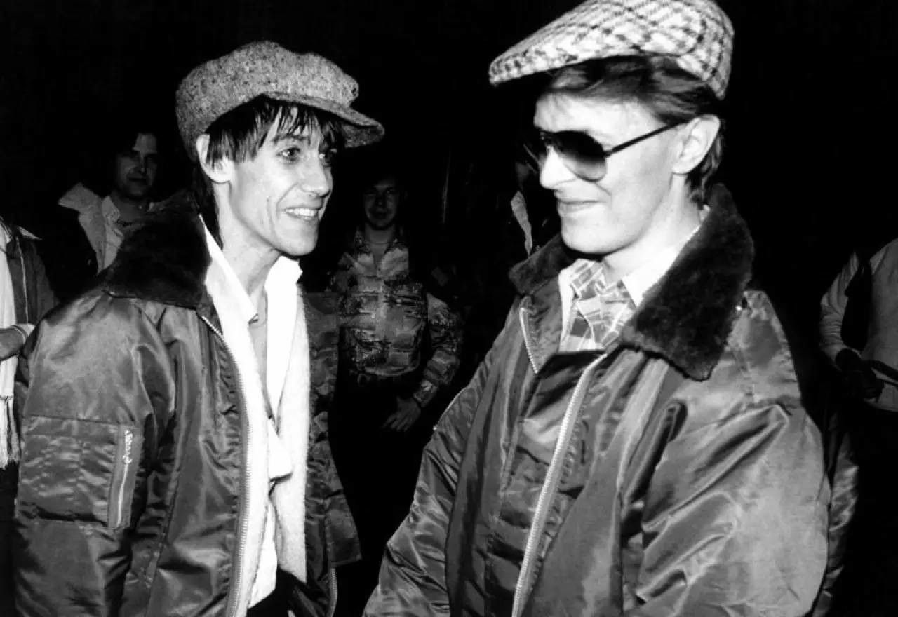 David Bowie Et Iggy Pop Photo Original Artiste 23 Rare and Candid Snapshots of David Bowie and Iggy Pop During the