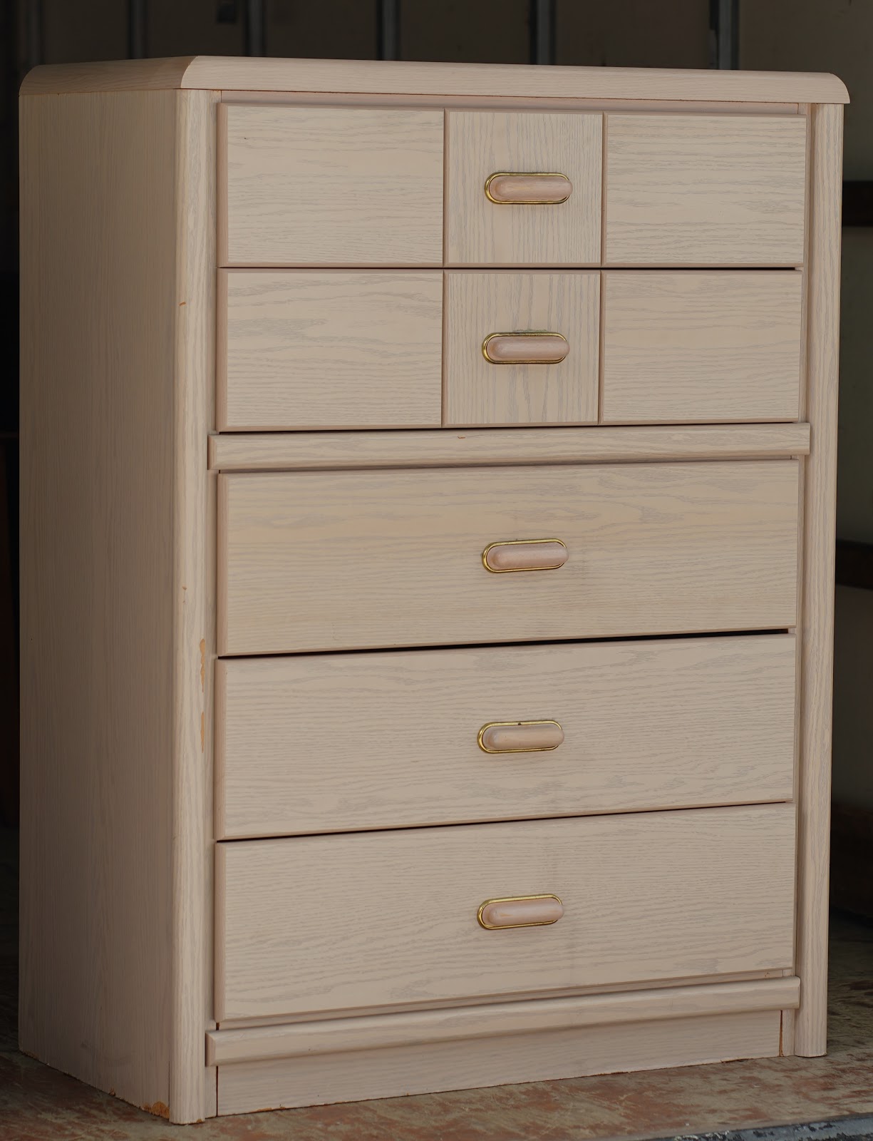 UHURU FURNITURE & COLLECTIBLES **SOLD** 33773 Whitewashed Oak Effect 18" x 46" x 34" Wide 5