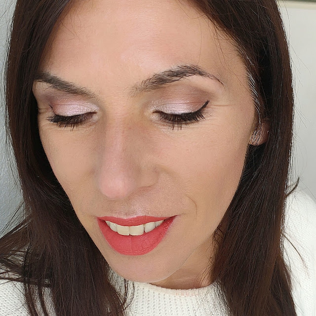 primer look rostro Paleta de iluminadores de Wibo 08