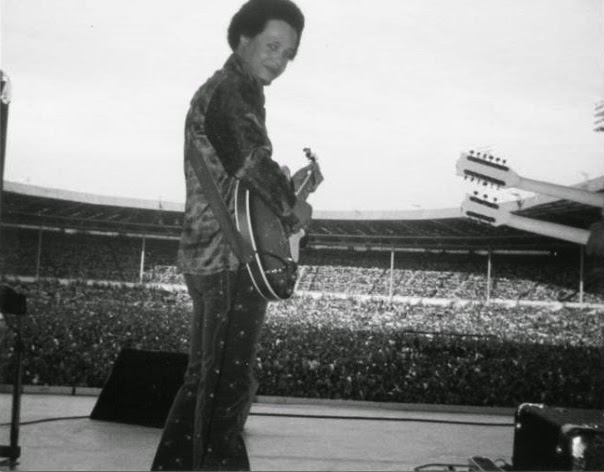 Caleb Quaye at Wembley stadium 1975 with Elton John band Caleb Quaye at Wembley stadium 1975 with Elton John band