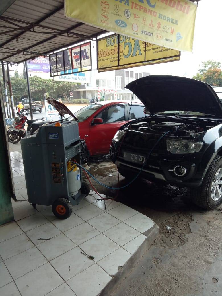 SERVICE AC MOBIL BERGARANSI NUSANTARA Wijaya Motor AC Mobil
