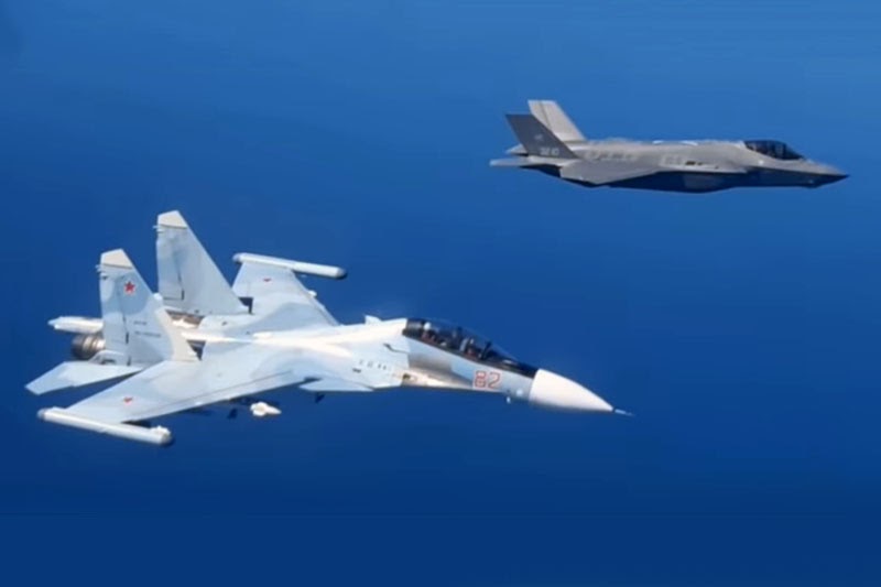 En video Por primera vez en la historia cazas stealth F35 interceptan aviones de combate rusos En video Por primera vez en la historia cazas stealth F35 interceptan aviones de combate rusos