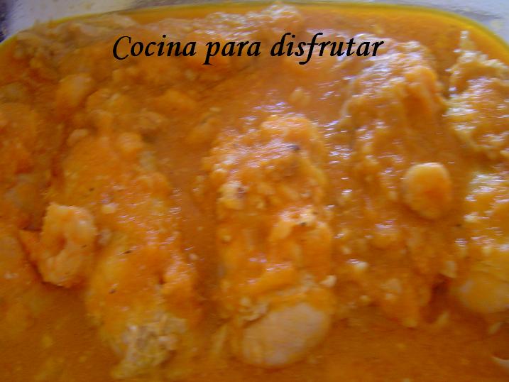 MUSLOS DE POLLO RELLENOS DE MARISCO