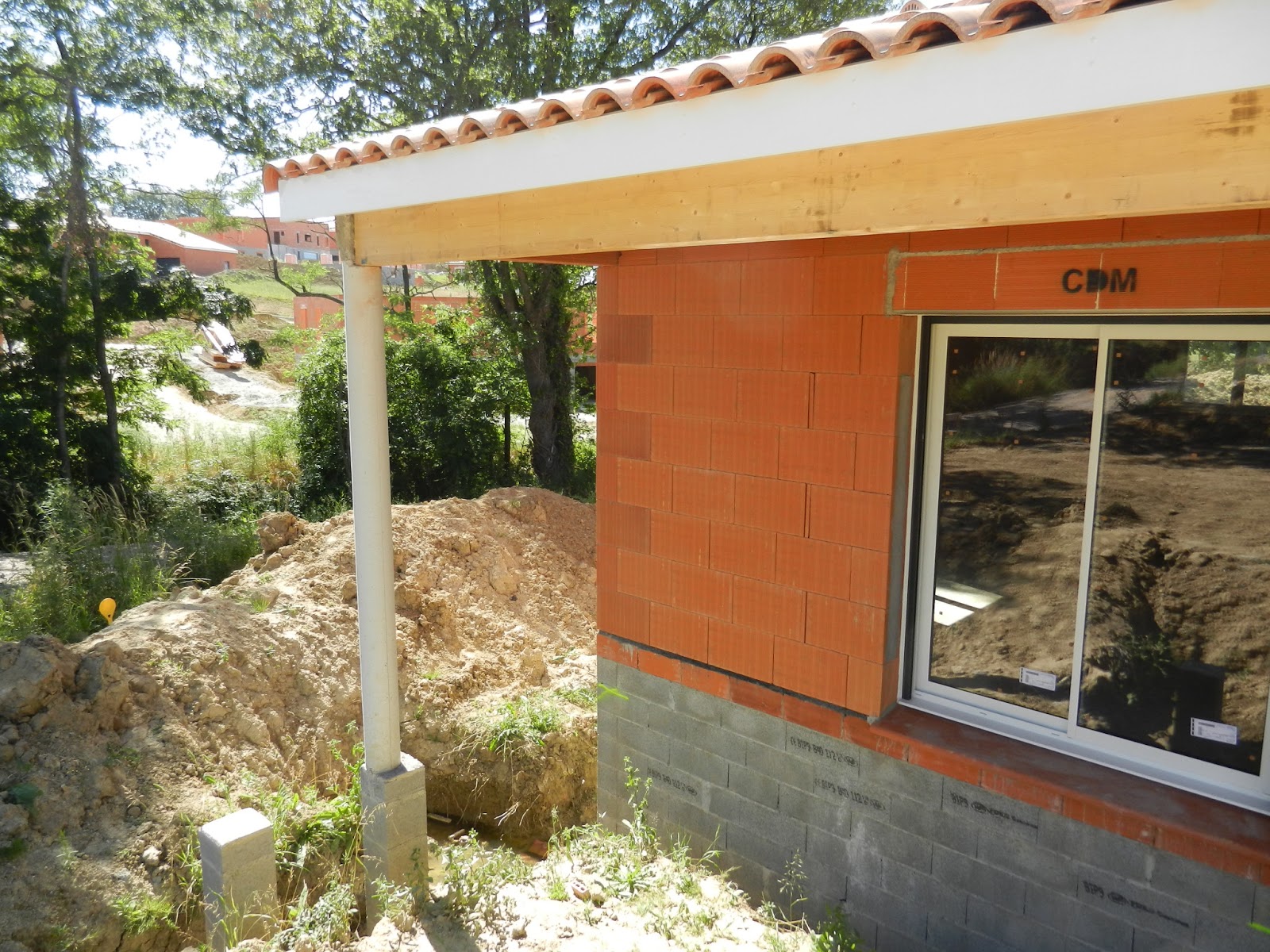 Notre chantier à DrémilLafage Hors d'eau, hors d'air.