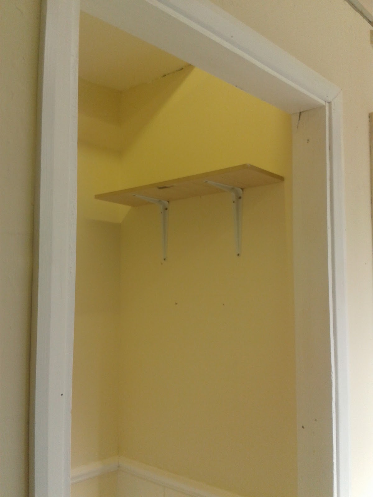 Jonathan Fox Painting Gloss Undercoat Miscoat Emulsion