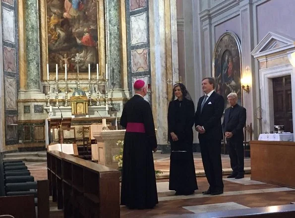 King Willem-Alexander and Queen Maxima attended a special meeting with Pope Francis at the Apostolic Palace. Queen wore Dolce & Gabbana black dress