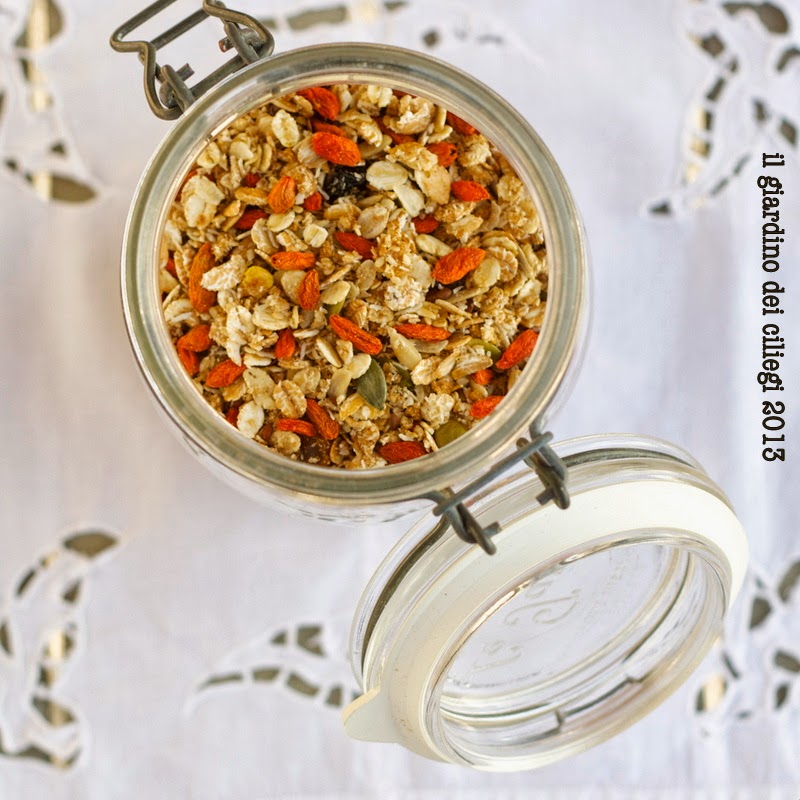 My breakfast crunchy oat granola with goji berries & soia milk