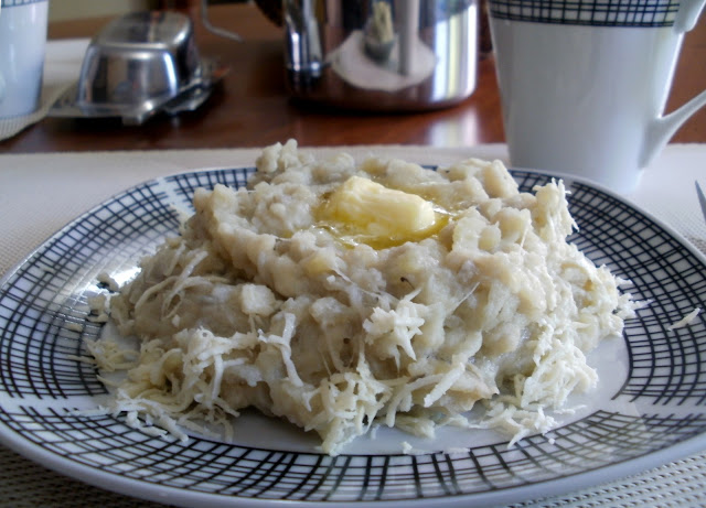 Cayeye O Mote De Guineo Verde Con Queso
