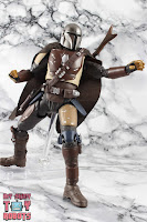 S.H. Figuarts The Mandalorian 13