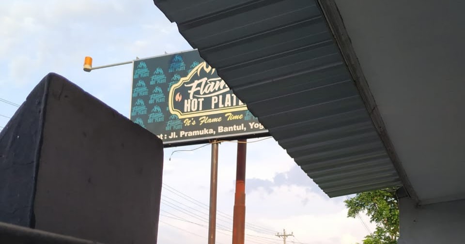 hanya sebuah omong kosong Review Flame Hot Plate Cafe