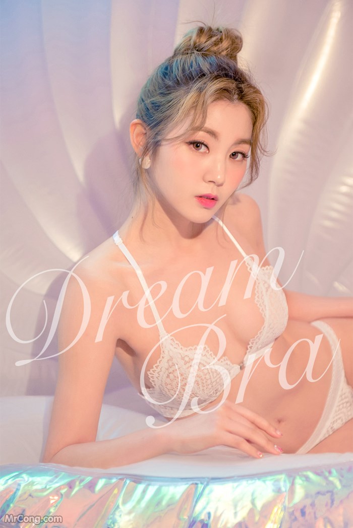 Lee Chae Eun is super sexy in lingerie in May 2017 (36 photos) photo 1-8