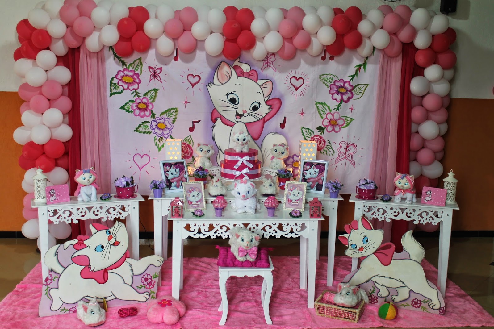 Gata Marie - Decoração temática para festa de aniversário infantil
