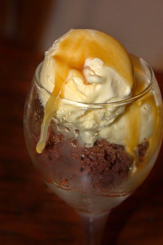 Recipe Rebels CHOCOLATE CAKE, VANILLA ICE CREAM, CARAMEL SAUCE CUTE