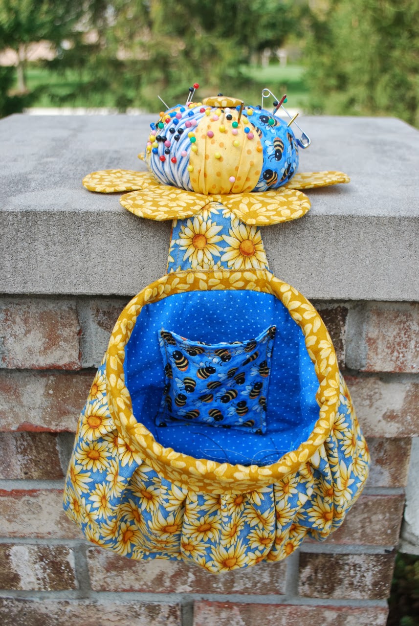 Roonie Ranching Thread Catcher & Notions Basket Sewing Tutorial