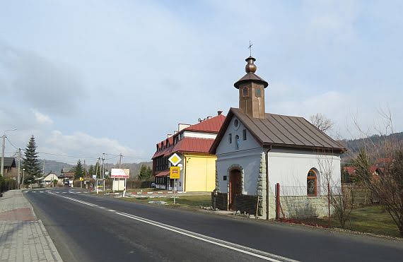 Kapliczka przydrożna z I połowy XVIII wieku w Ujsołach.
