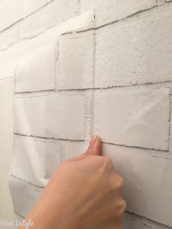 {diy with style} How to Install Temporary, Removable Wallpaper Blue i