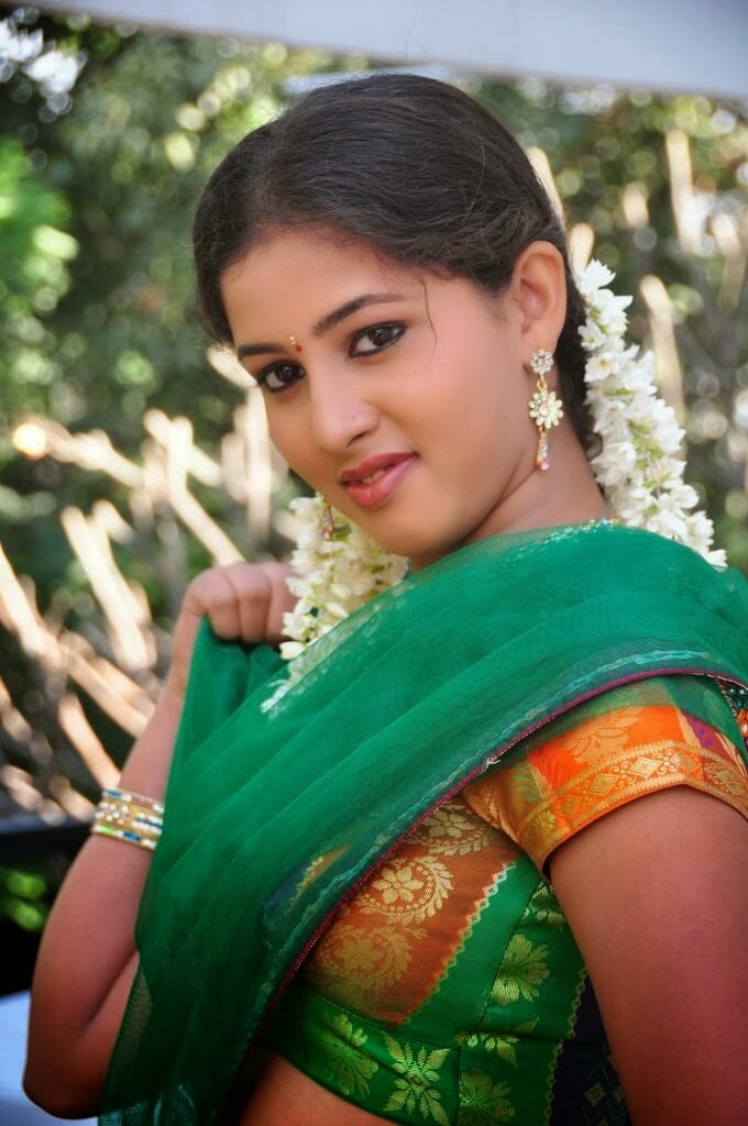 Actress Greeshma Hot And Spicy Navel Show In Half Saree Stills Cine Gallery