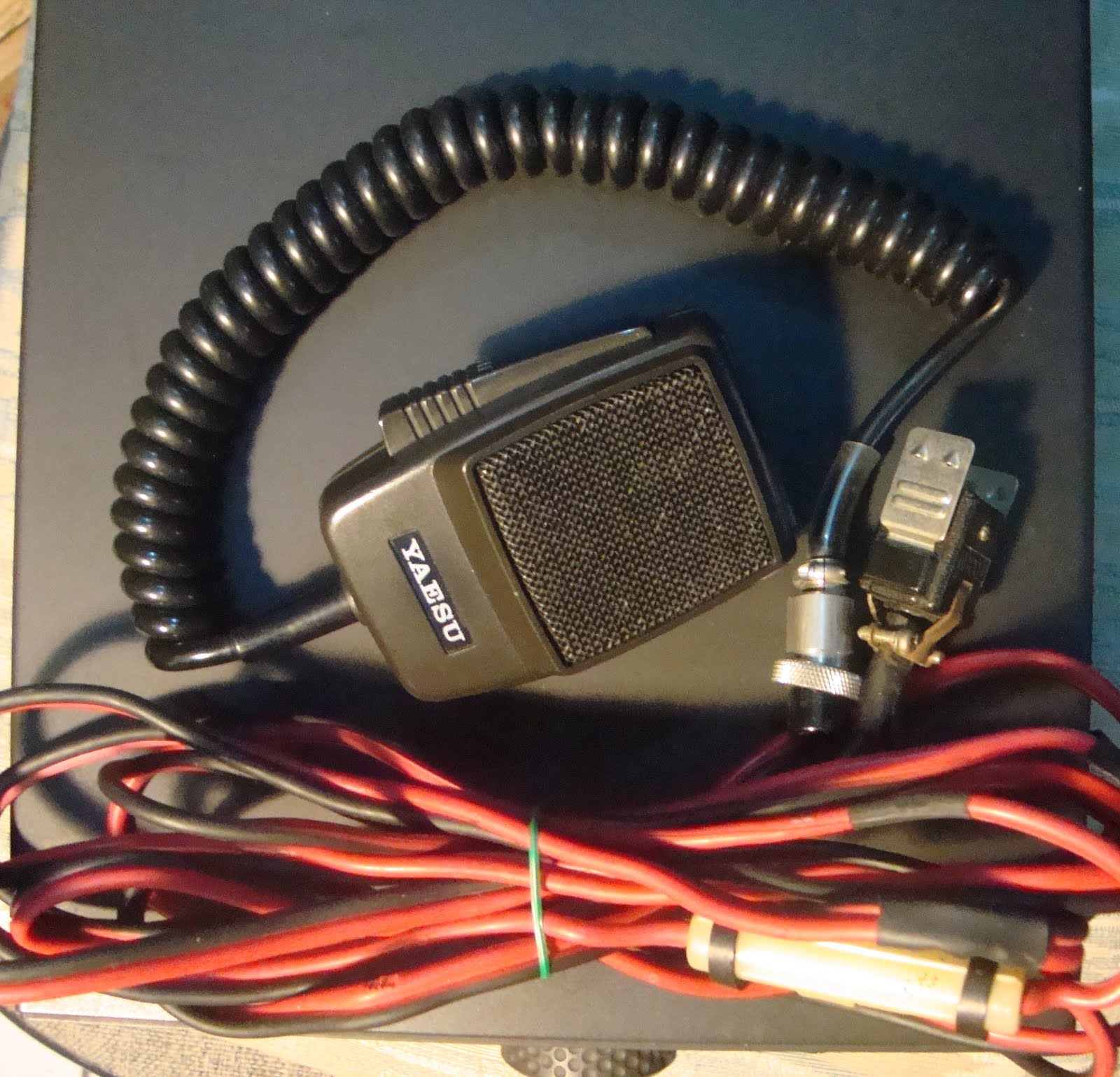 RADIO SELLER Yaesu FT 80 C Commercial Radio HF ( SOLD )