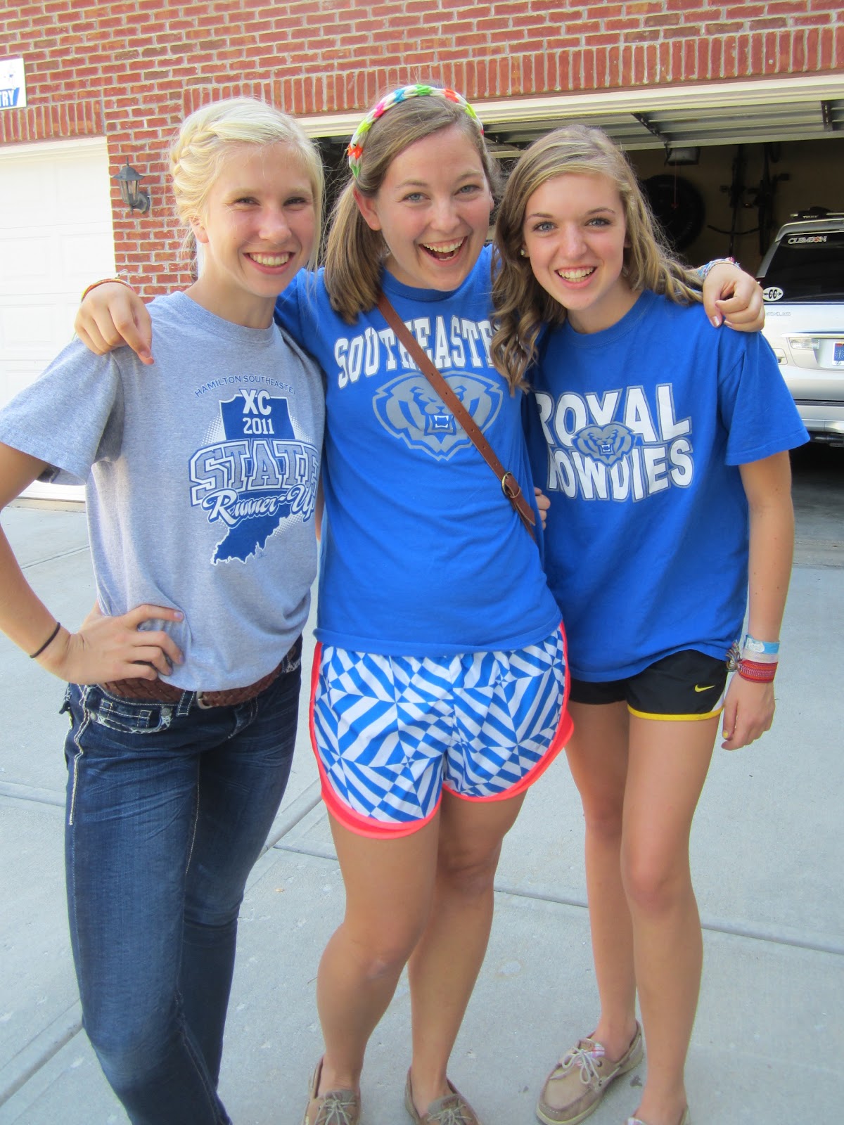 Overlap: Sarah: Avid sports fan and soccer mom