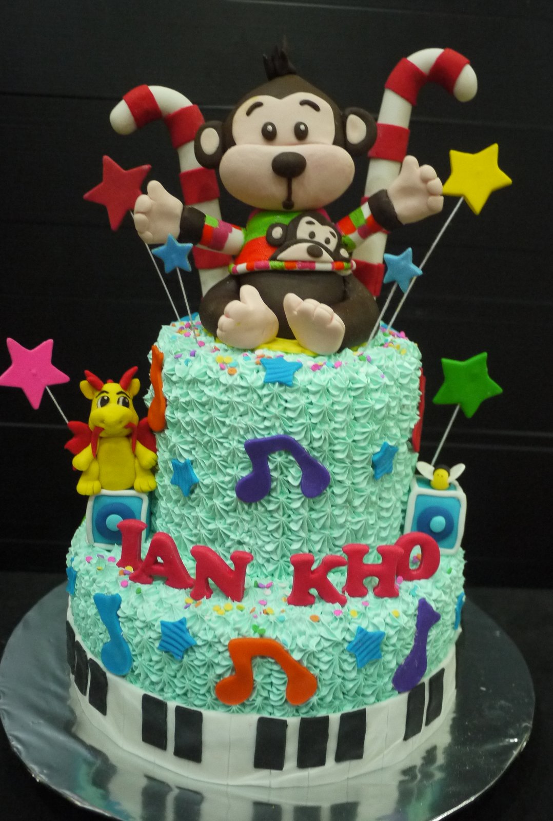 Cupcake Divinity: Ian's monkey theme cake