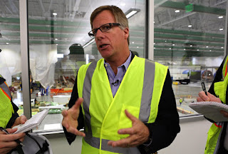 Вице-президент компании Boeing Эрик Линдблад,