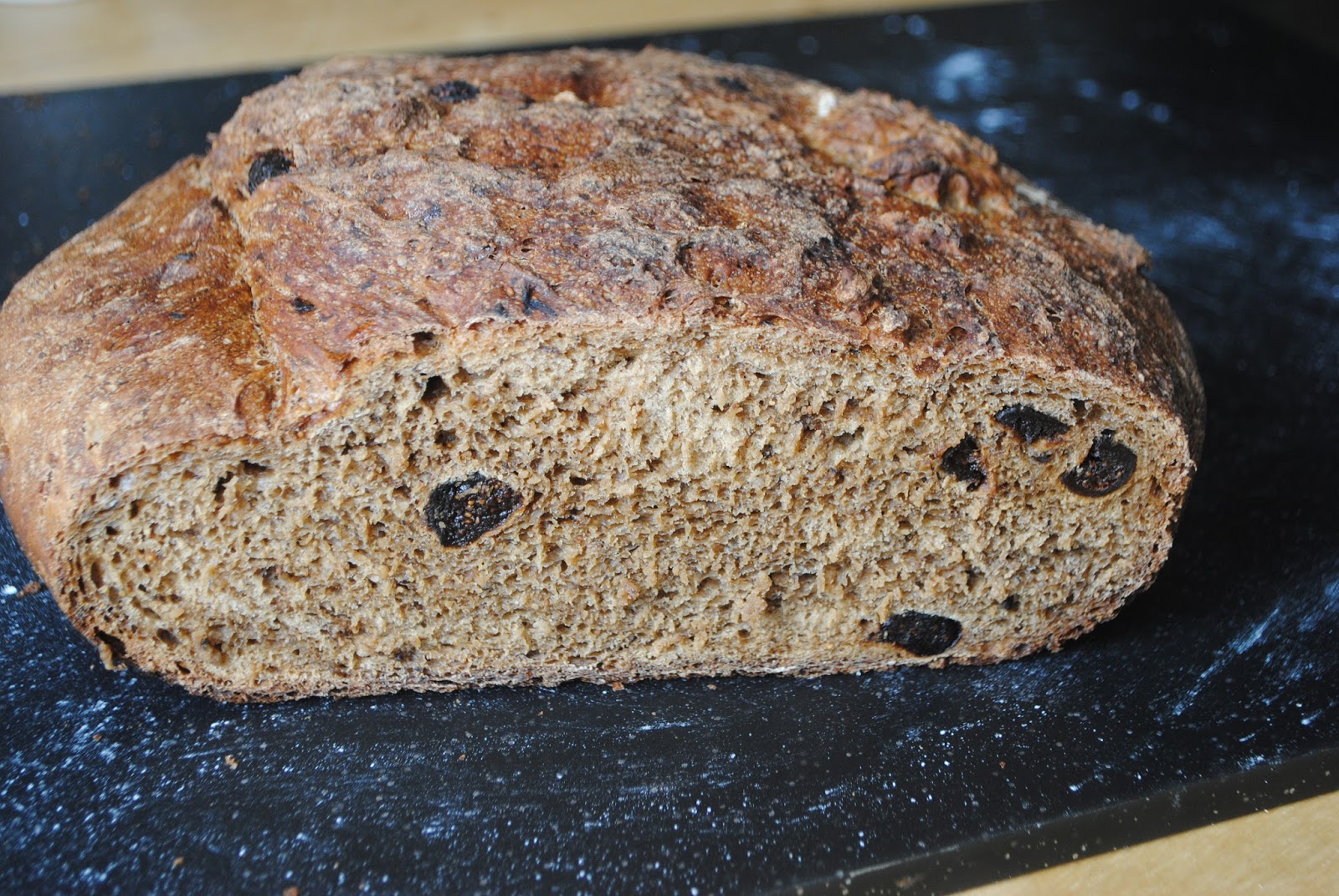 Lori's Lipsmacking Goodness BLACK MISSION FIG AND CRACKED BLACK PEPPER