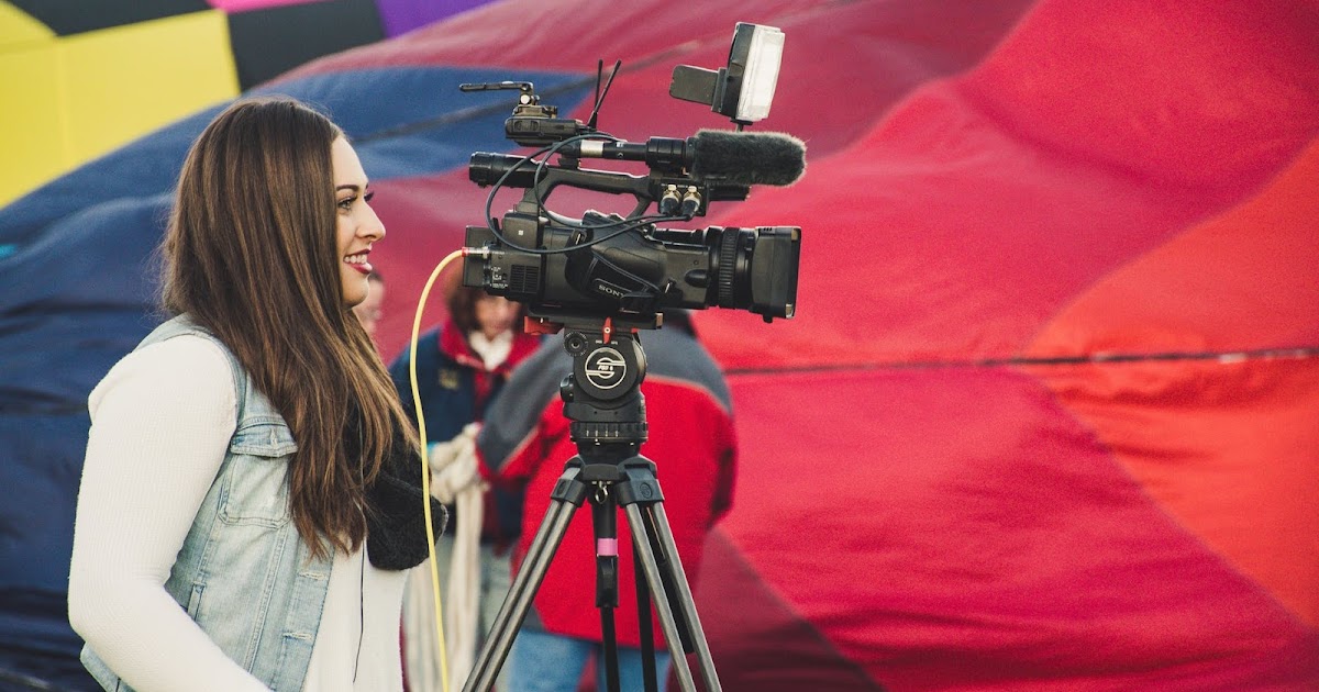 How to connect audio mixer to video camera