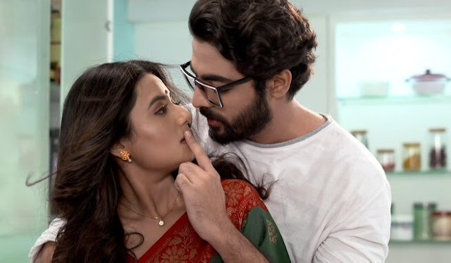 Ki Kore Bolbo Tomay 18 December 2020 Spoiler Radhika and Karno romantic