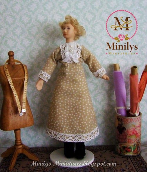 "minilys miniatures" doll dress, costura