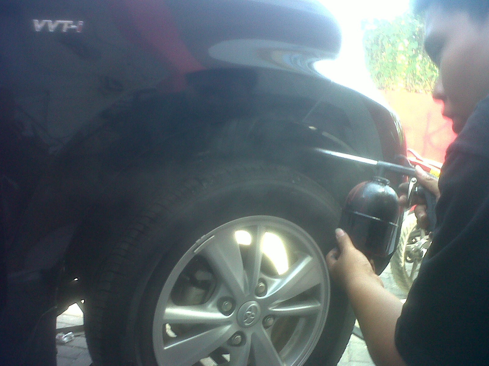 SALON MOBIL SURABAYA "BEST ONE" BIKIN KINCLONG : Anti Karat Mobil "BEST