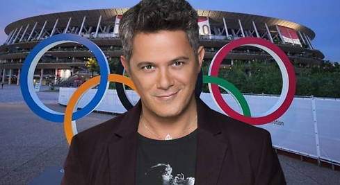 Alejandro Sanz participa en la ceremonia de inauguración de los JJOO