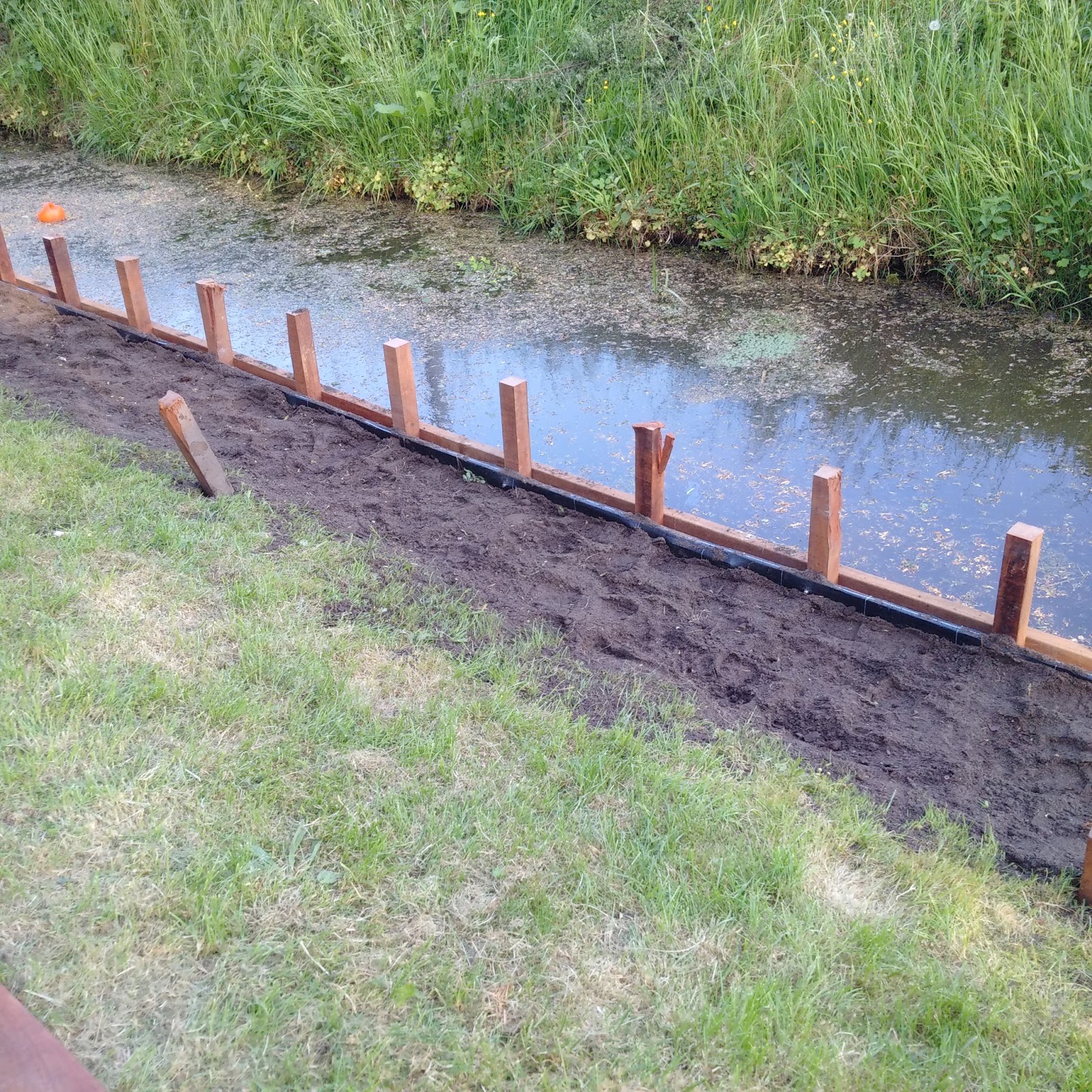 Rae's Nomady How to edge a river bank to protect and shore your garden