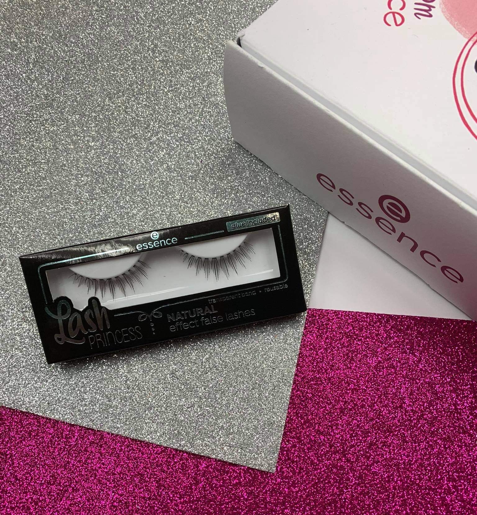 LASH PRINCESS FALSE LASHES - sztuczne rzęsy na pasku Essence