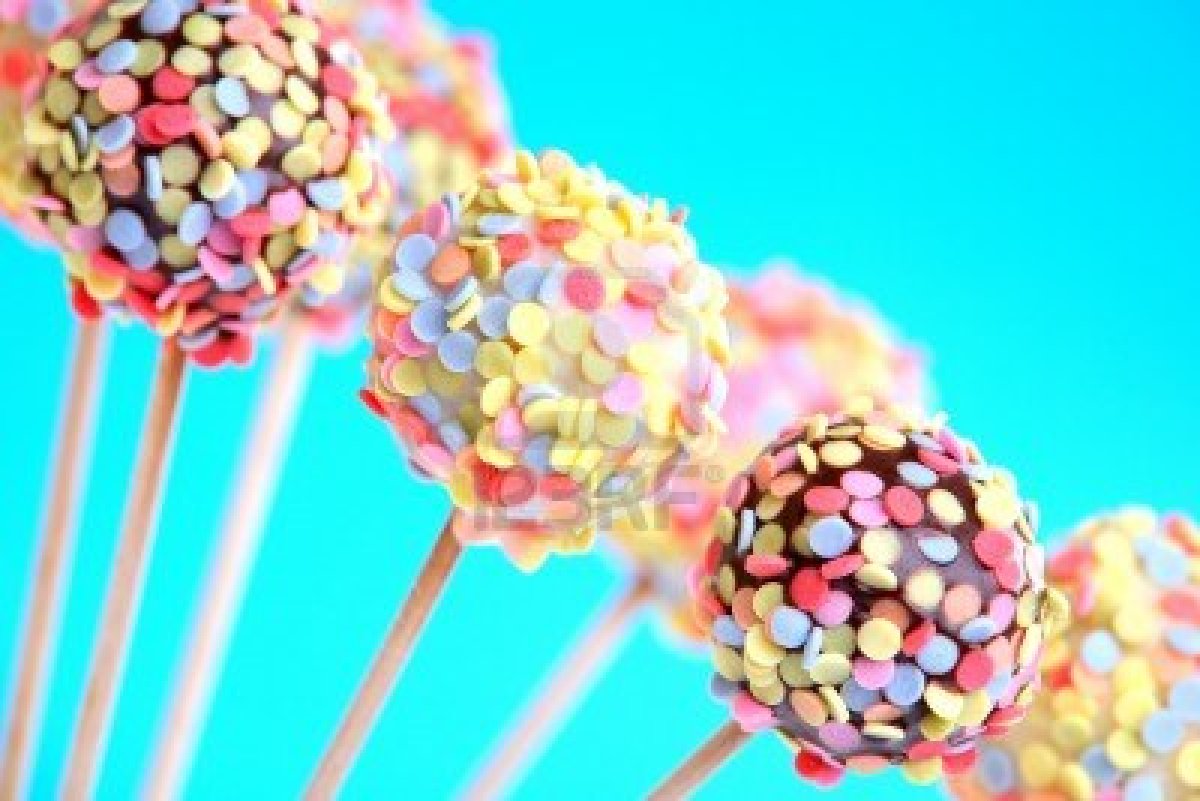 Sweet Frosting CAKE POPS