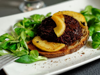 Tartine Normande au boudin noir