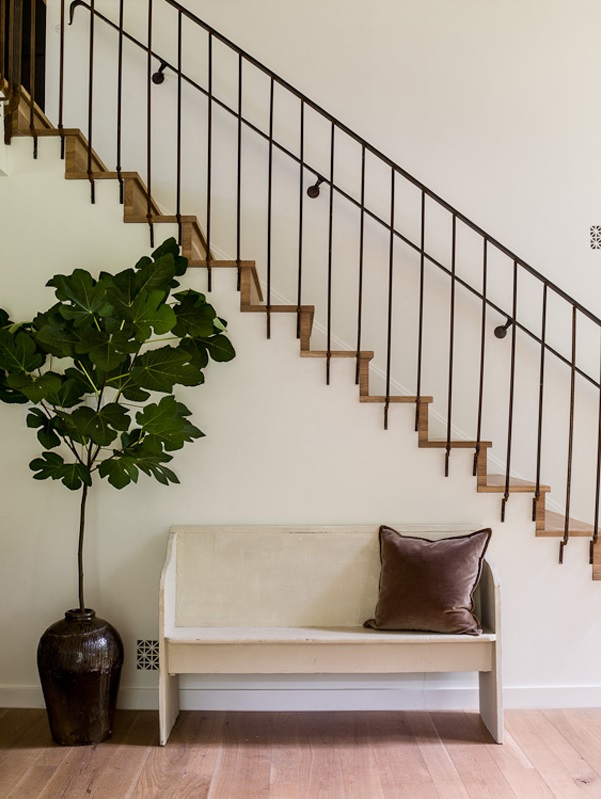 Luster interiors