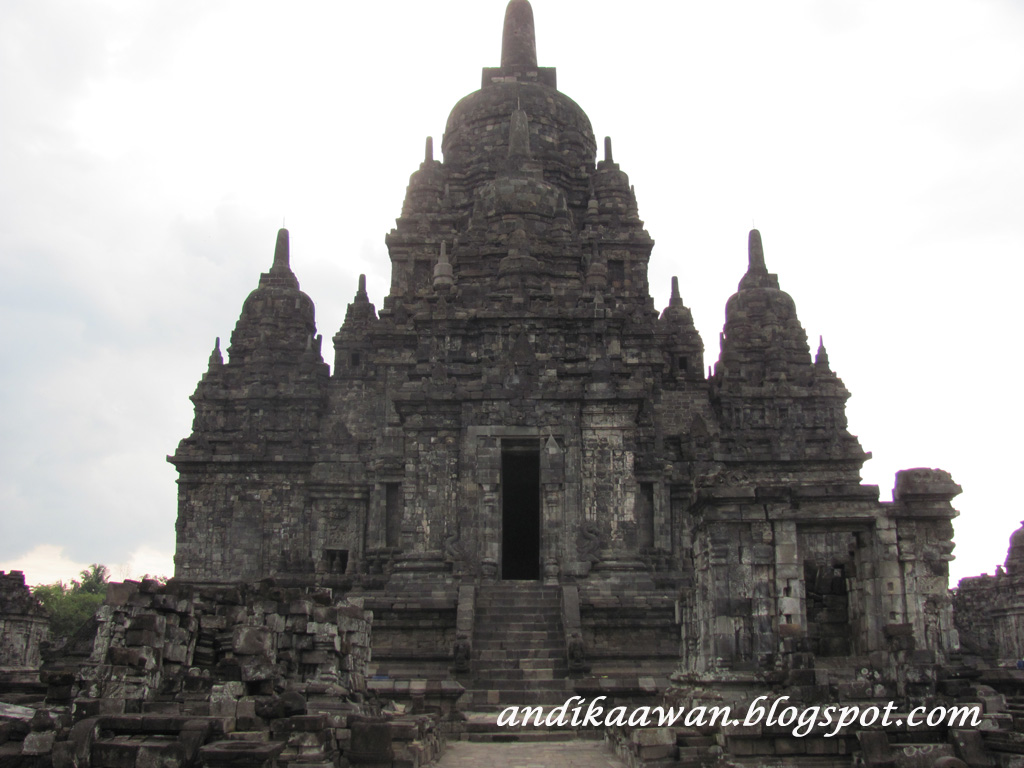 Penikmat Perjalanan: Candi Sewu - Candi Budha Terbesar Kedua Setelah